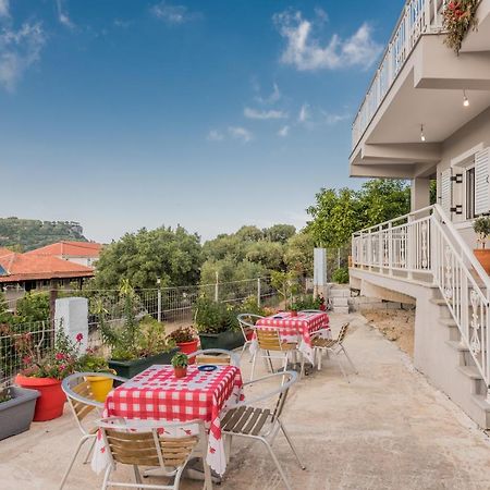 Domus Lukas Apartments Μαραθιάς Εξωτερικό φωτογραφία