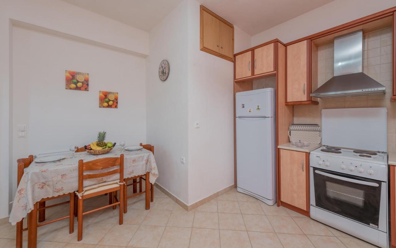 Domus Lukas Apartments Μαραθιάς Εξωτερικό φωτογραφία