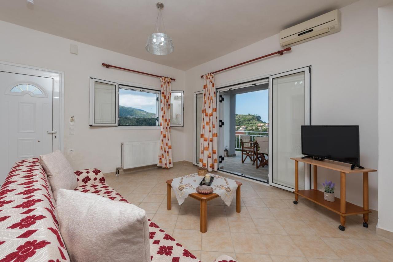 Domus Lukas Apartments Μαραθιάς Εξωτερικό φωτογραφία