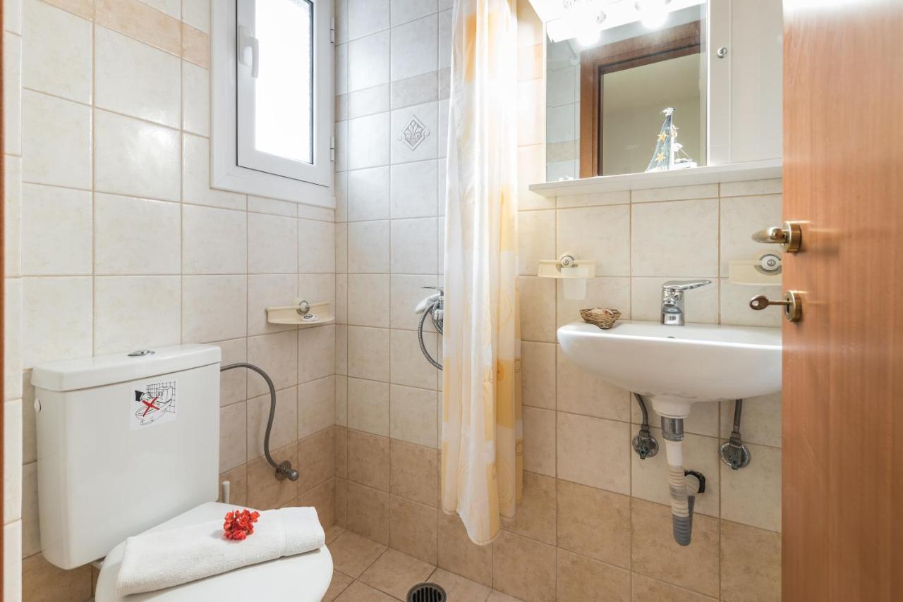 Domus Lukas Apartments Μαραθιάς Εξωτερικό φωτογραφία