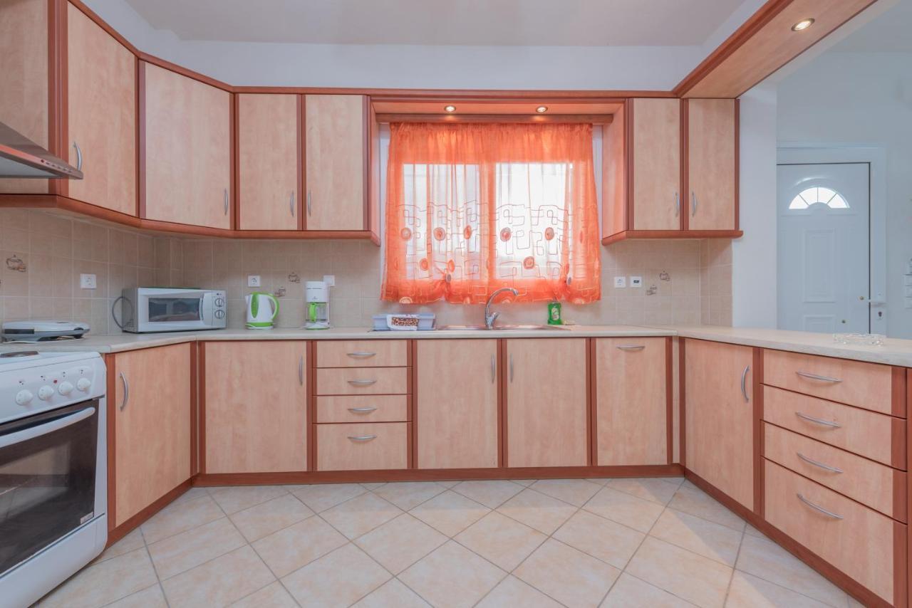 Domus Lukas Apartments Μαραθιάς Εξωτερικό φωτογραφία